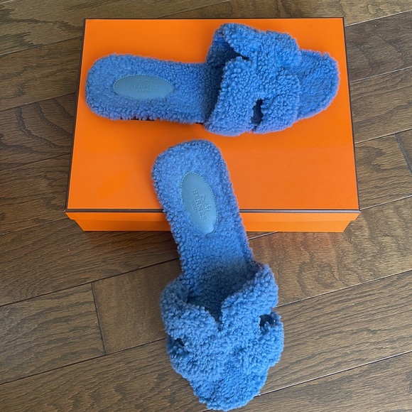 Hermes Shearing Oran Slide - Picture 2 of 7